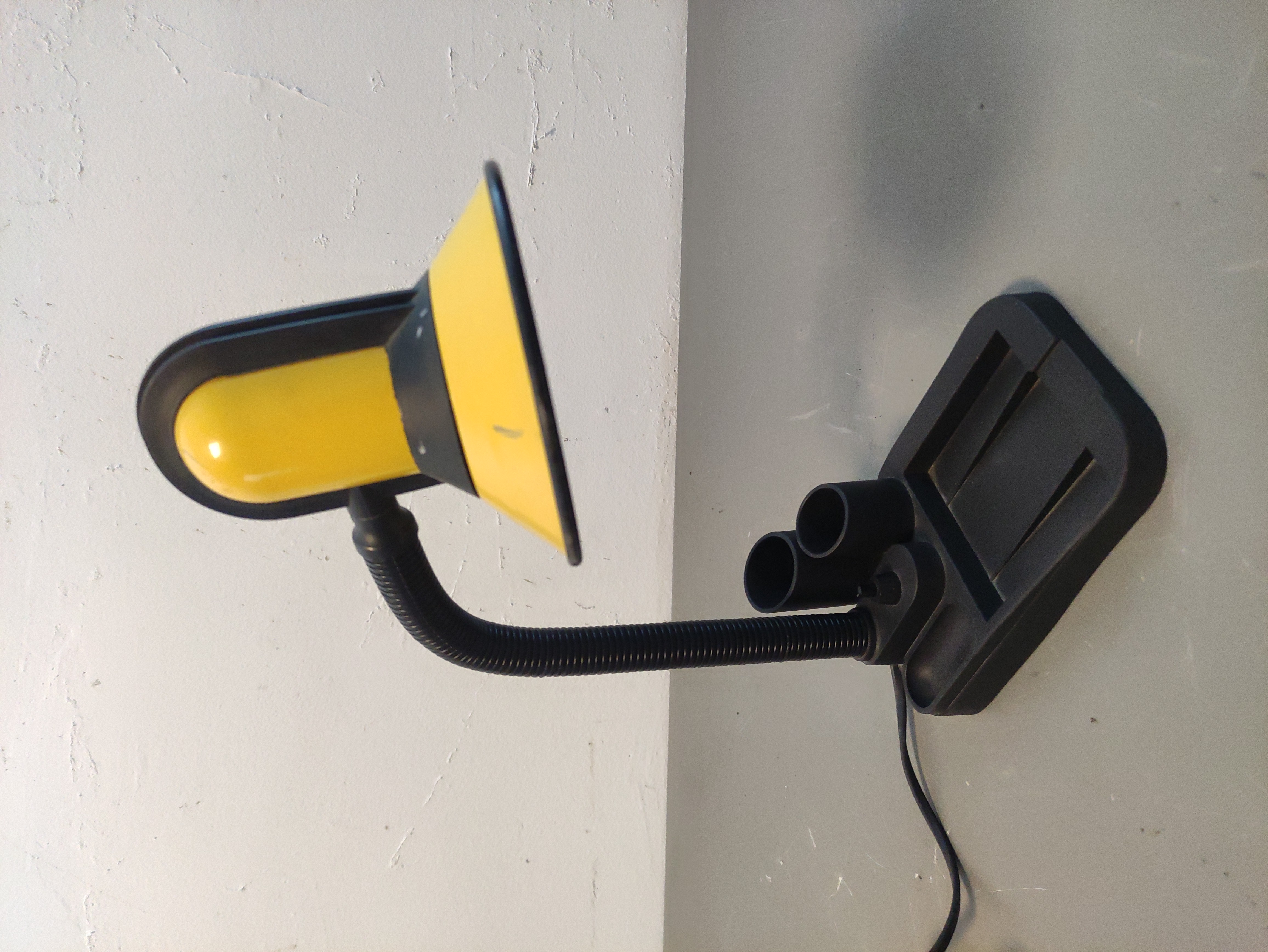 lampara flexo fase metal plastico e27 34.5x22x10.5-13.5 1u